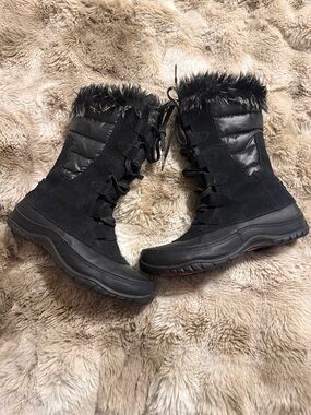The North Face Women's Black Faux Fur Trim Winter Lace-Up Boots - Size 7